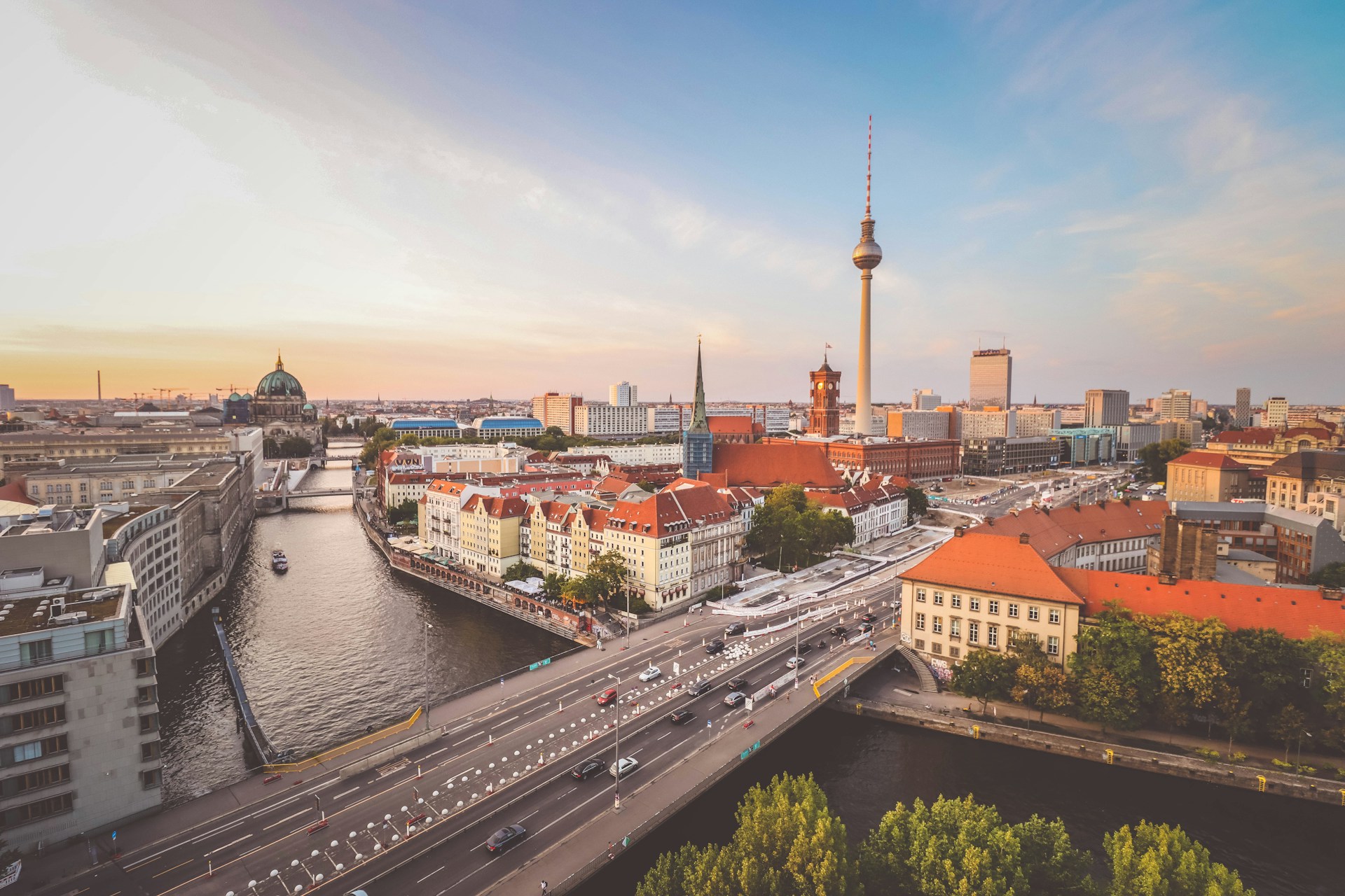 Berlin bei Nacht: Wie wir Party auf dem Kudamm gemacht haben